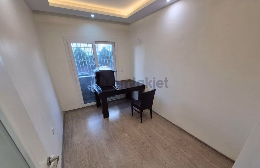 Mithatpaşa Yeni Yapı Yüksek Girişli 2+1 - 11