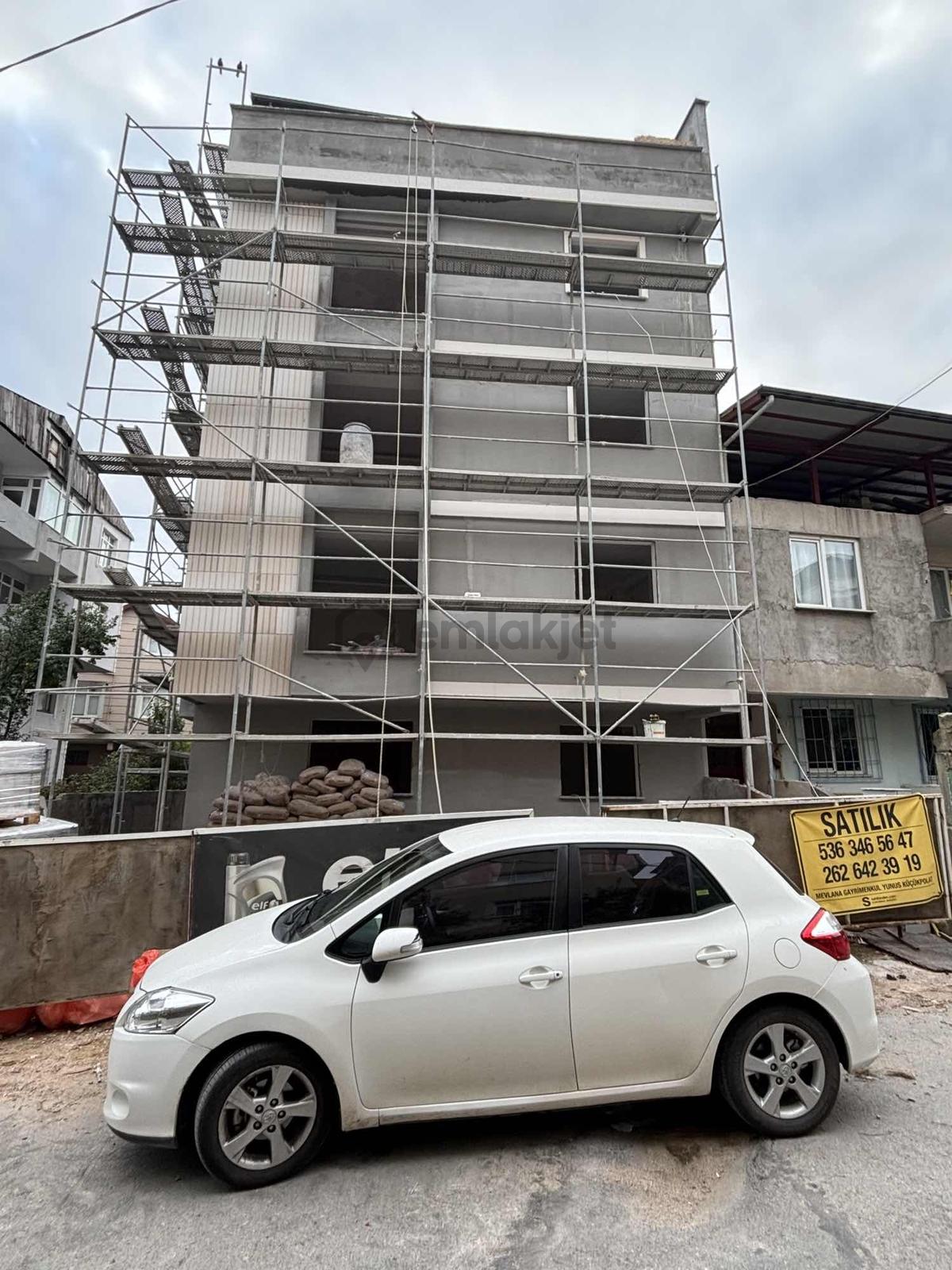 Gebze Arapçeşme Mahallesin De Satılık 2+1 Daire - 3