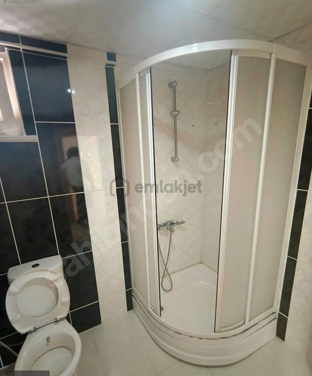 Sahibinden Okul Bölgesinde Cadde Üstü Kiralık Daire O - 5