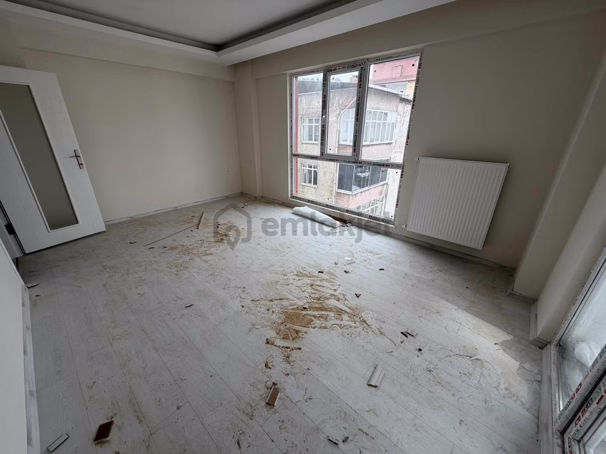 Çift Sokak Köşe Cephe Ara Kat Sıfır 2+1 Daire - 16