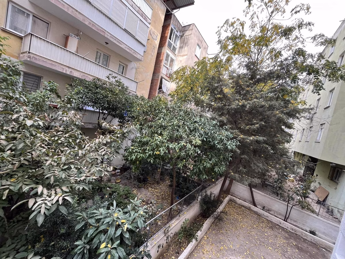 Bornova Merkezde Konforlu Yaşam Tadilatlı, Çift Cephe Kiralık3+1 - 31