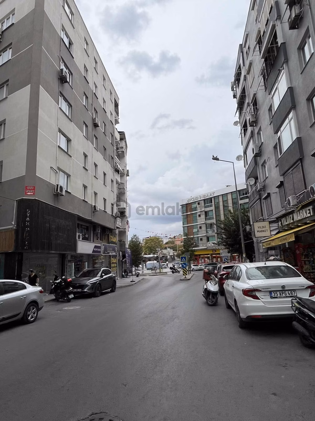 Bornova Merkezde Konforlu Yaşam Tadilatlı, Çift Cephe Kiralık3+1 - 5