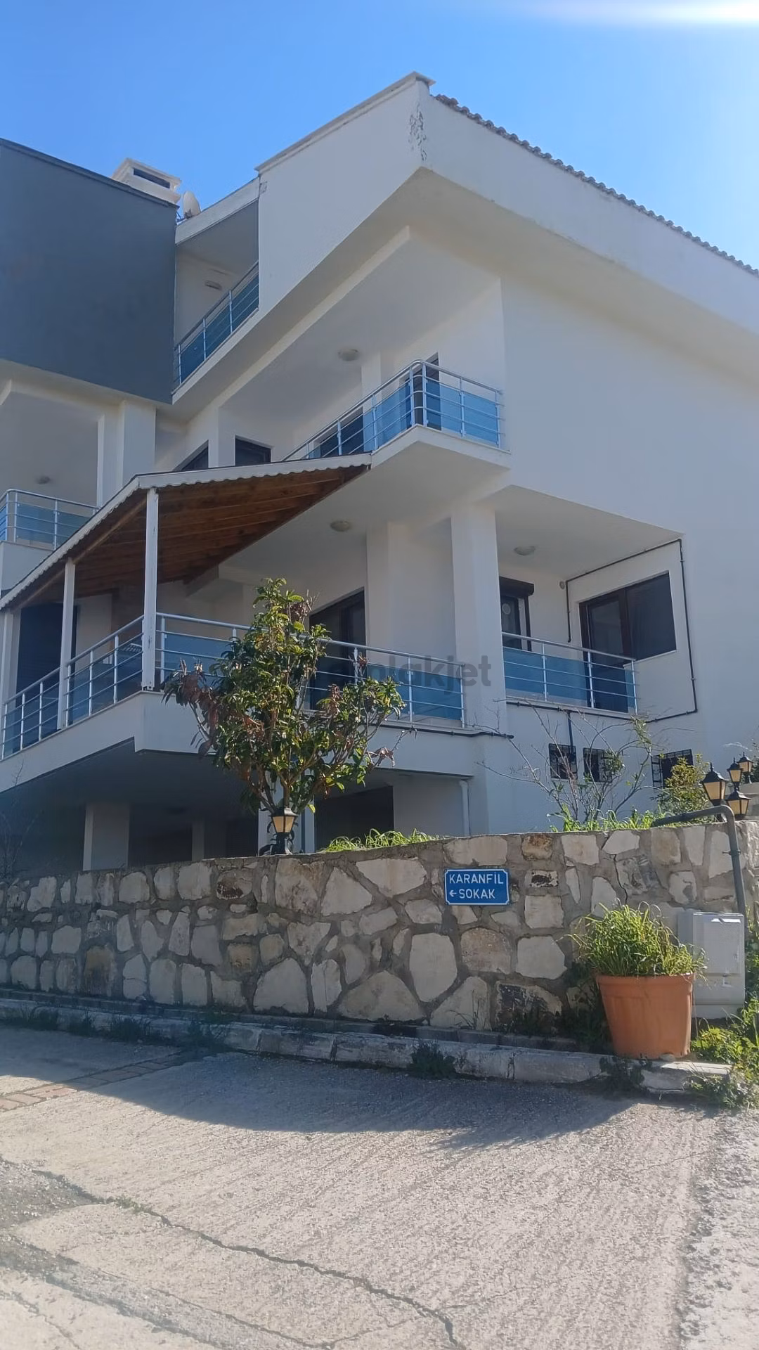 Retime / İzmir Güzelbahçe Mükemmel Konumda 5+2 Villa