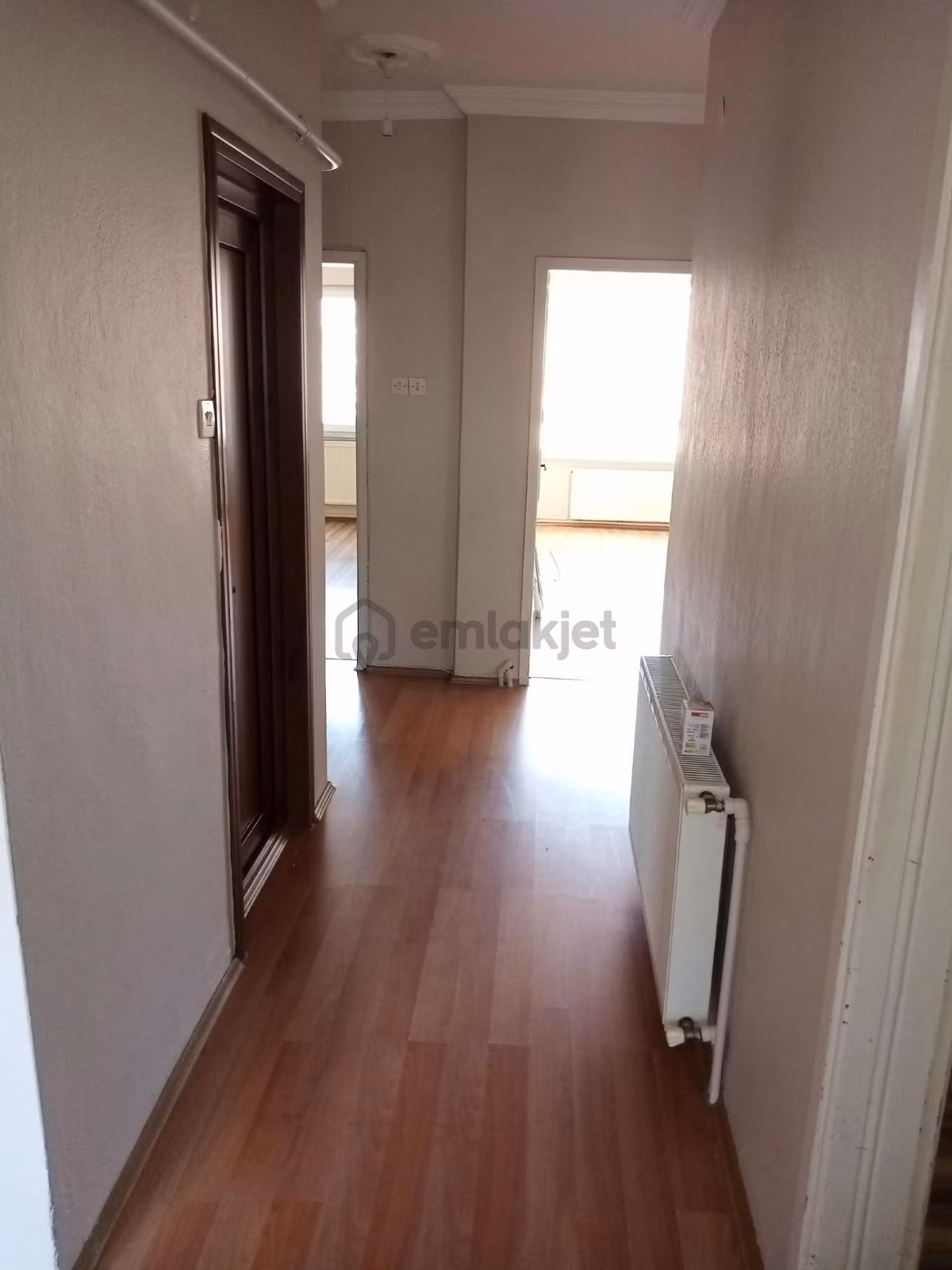 Sahibinden **çınarlı'da 110 M² Doğalgazlı Cam Balkonlu 3+1 Kiralık!** - 3