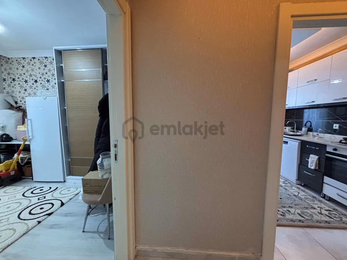 Yılmazer'den 1762.cadde'de İskanlı Öncephe Geniş 3+1 Acil Satlık - 6
