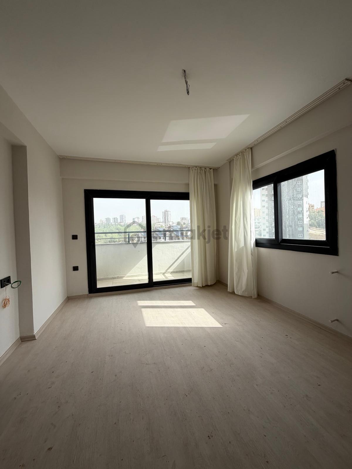 Bulvar Üzeri*1+1*uygun Fiyatlı Daire! - 2