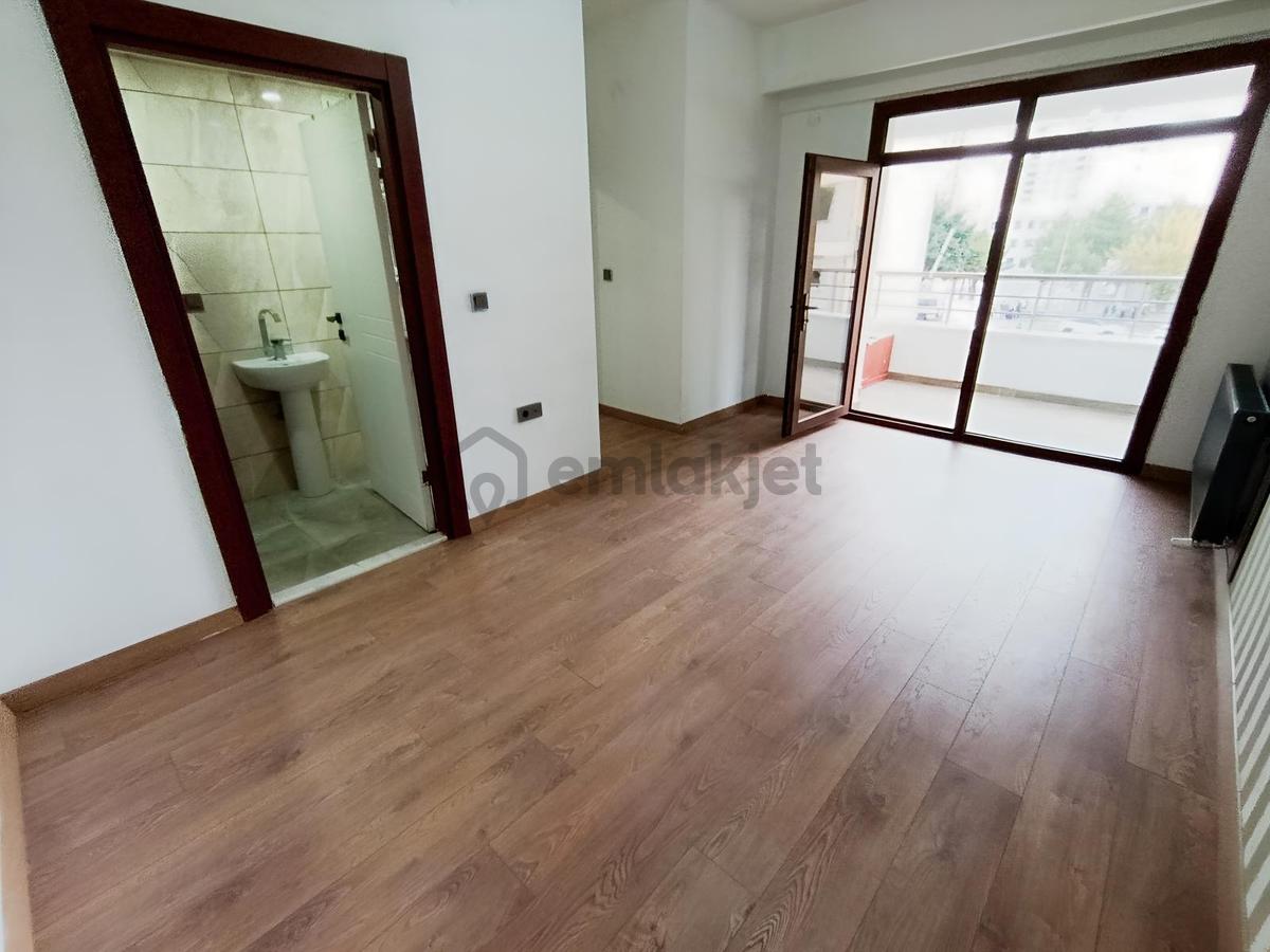 Yenişehirde Kiralık Lüks 4+1 Daire - 29