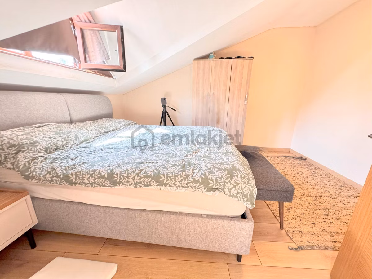 Remax Nafi'den Kağıthane Ortabayır Satılık 2.5+1 Dublex Daire - 24