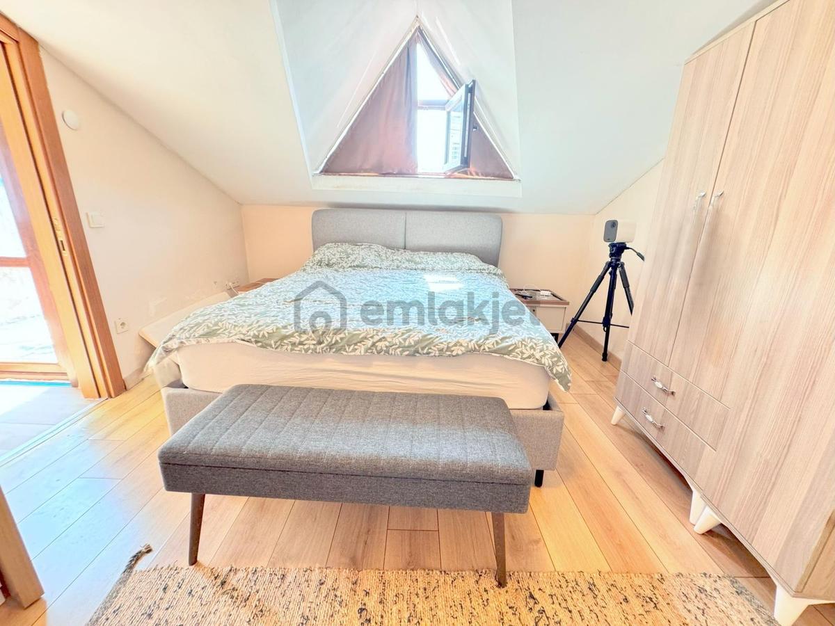 Remax Nafi'den Kağıthane Ortabayır Satılık 2.5+1 Dublex Daire - 25