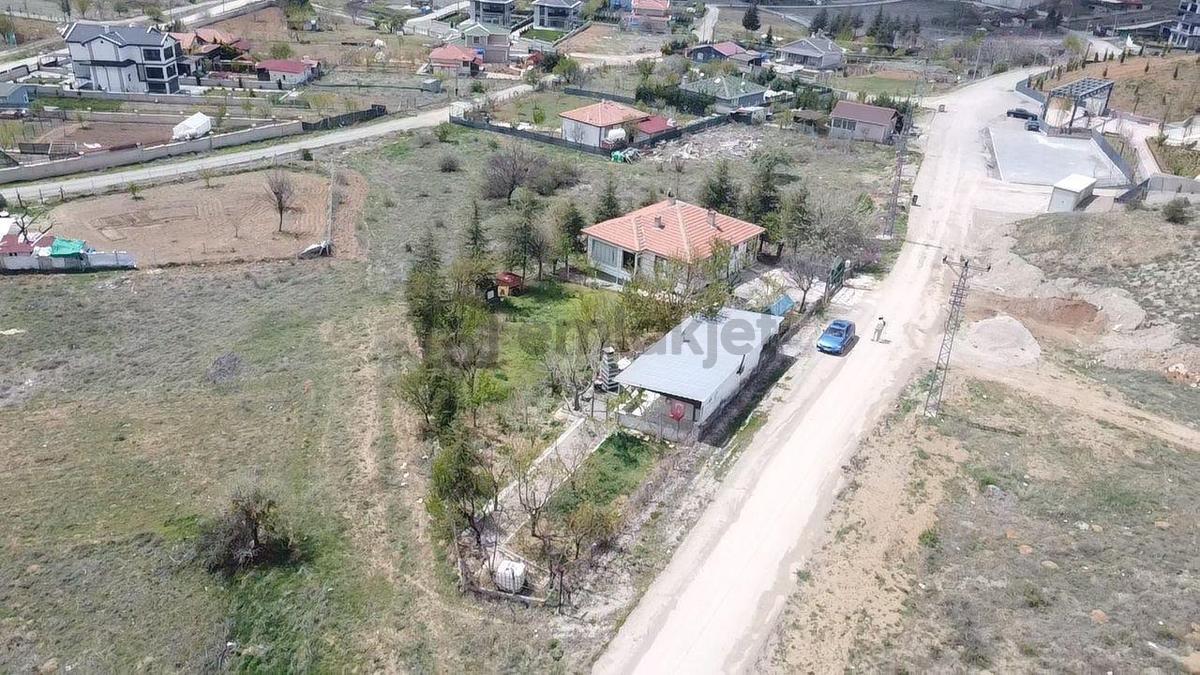 Sahibinden **akyurt Bağlarda Acil Satılık Millet Bahçesi Girişinde Müstakil Ev - 7