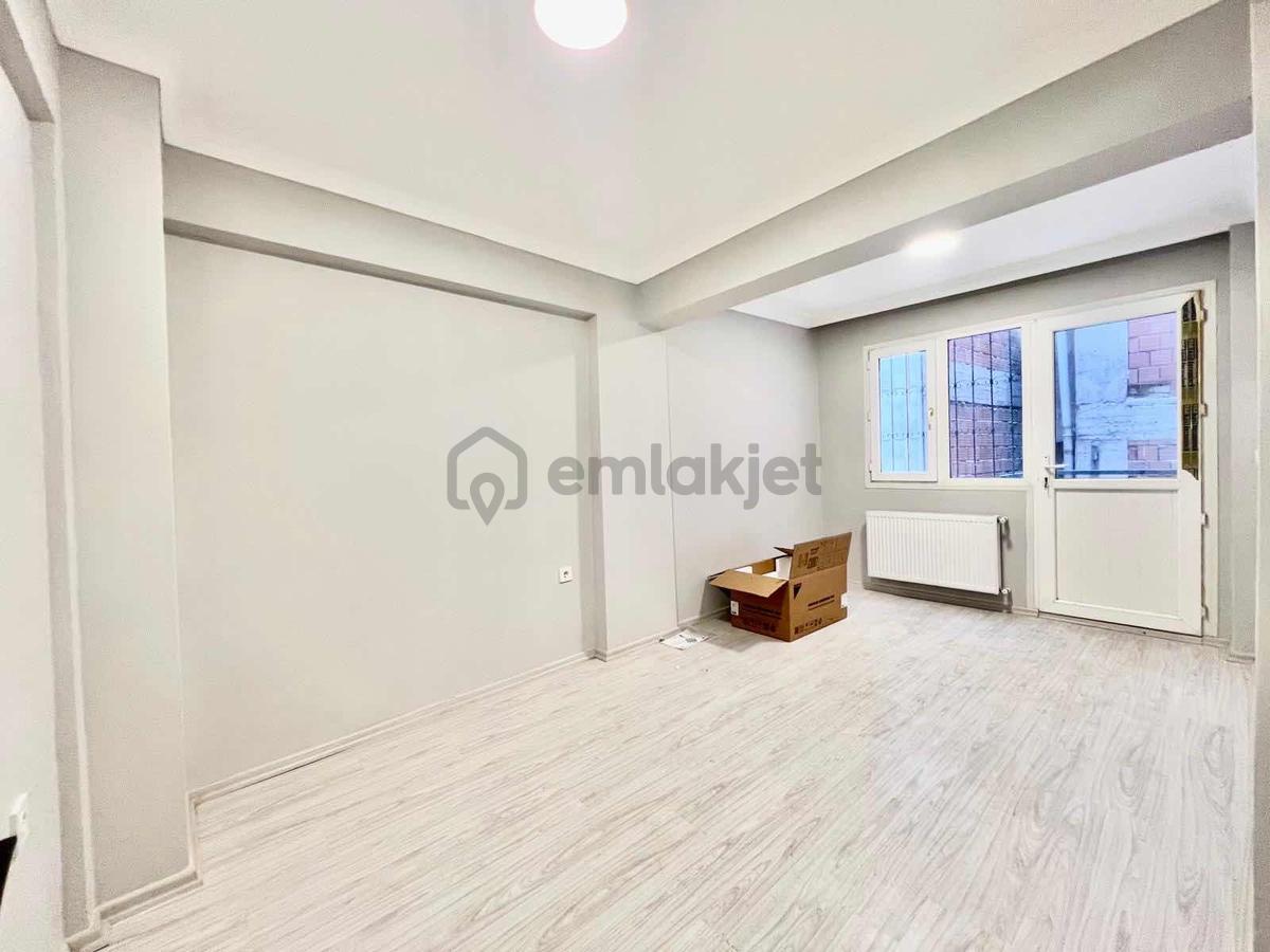 Üçyol Metro Yakını 2+1 Lüks Tadilatlı Kiralık Daire - 11