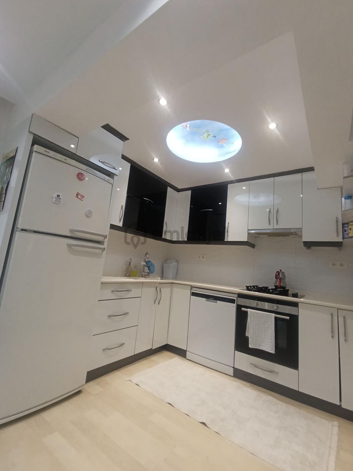 Kuşadası Davutlar Mahallesinde 3+1 Bahçeli Villa - 30