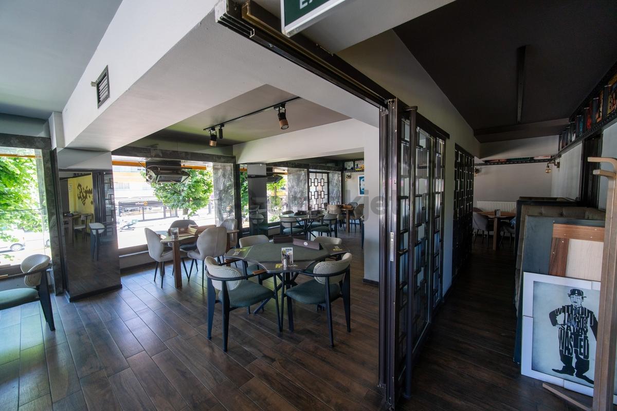 Md-desticiler Merkezi Konumda 2 Katlı 330 M2 Devren Cafe - 15