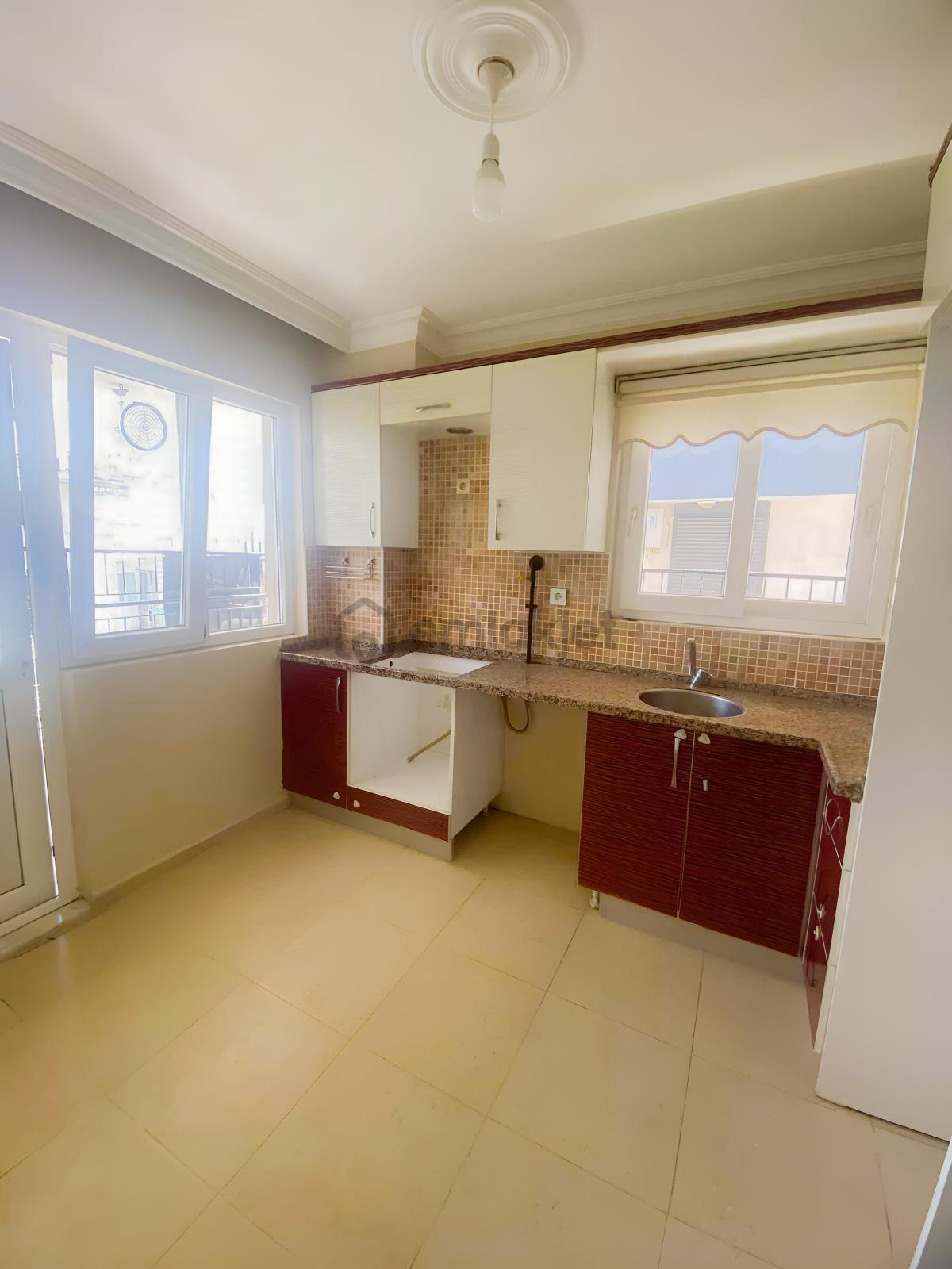 Girne Mahallesinde Satılık 2+1 Daire - 9