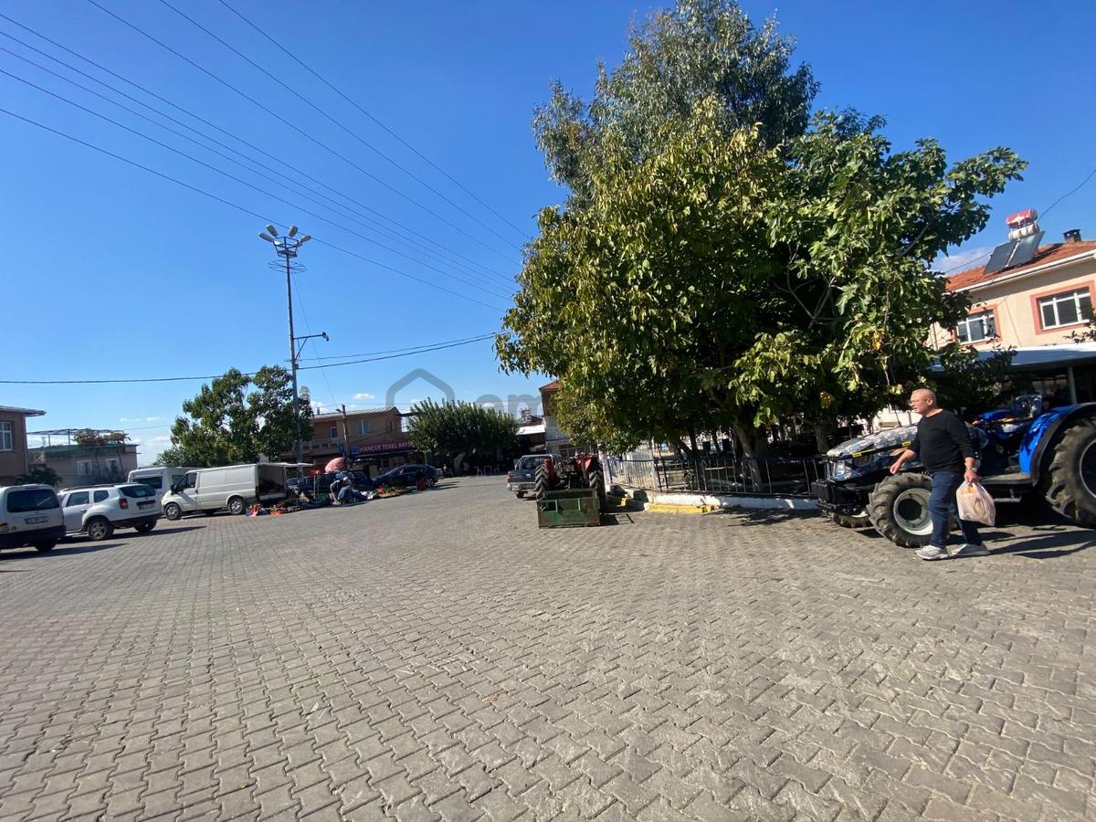 Köy Merkezinde 307 M² Arsa İçerisinde 2 Adet Köy Evi - 11