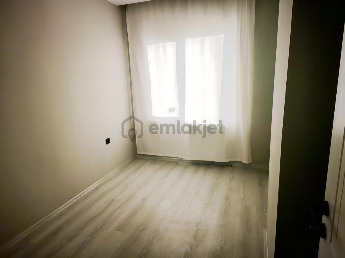 Rezidans Düğün Salonu Arkası Satılı 4+1 Ara Kat Daire - 23