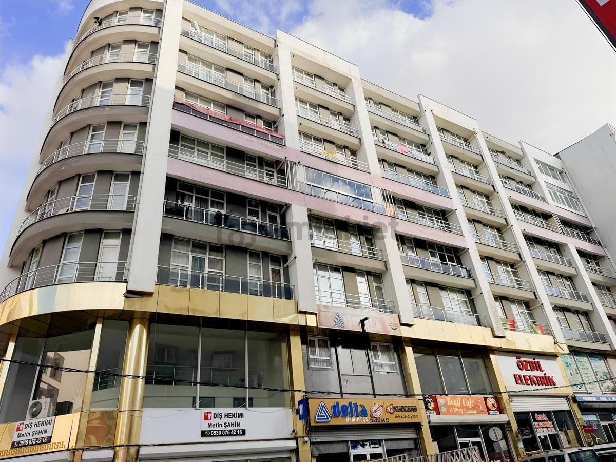 Vali Mithat Bey Mahallesinde Satılık 1+1 Daire - 4