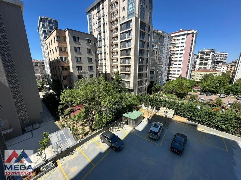 Göztepe'de Metro Yakını, Sıfır 3+1 Lüks Daire - 8