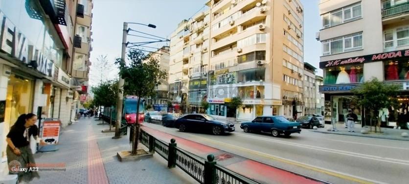 Altıparmak Cadde Üzeri Kiralık İşyeri - 4