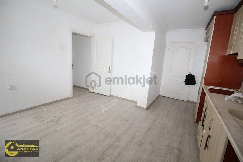 Faruk Akarkarasu Caddesi Üzeri Bakımlı Asansörlü Doğalgazlı - 9