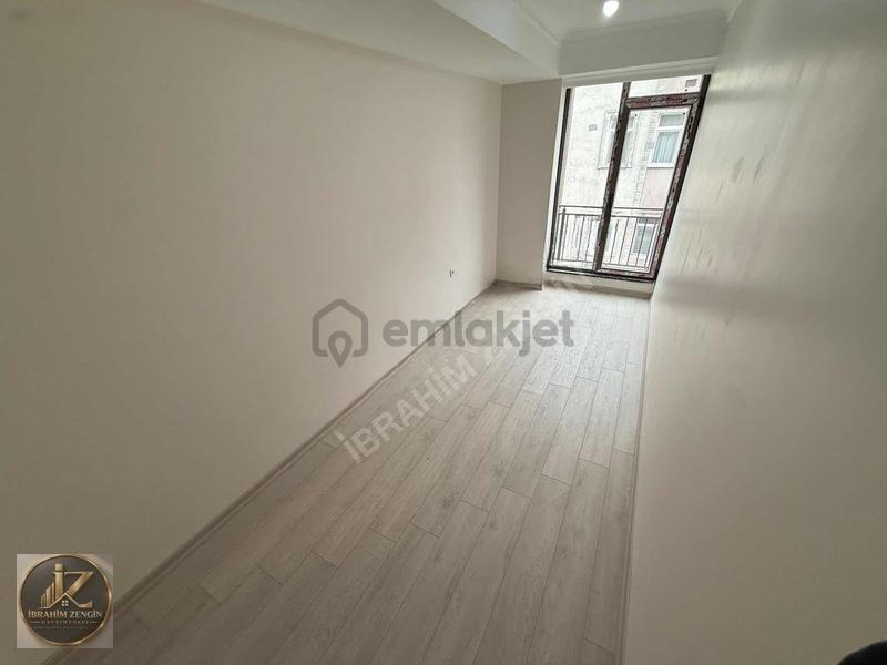 İz Yapı İnş.rami Yenimahalle Satılık Lüx Daire - 15