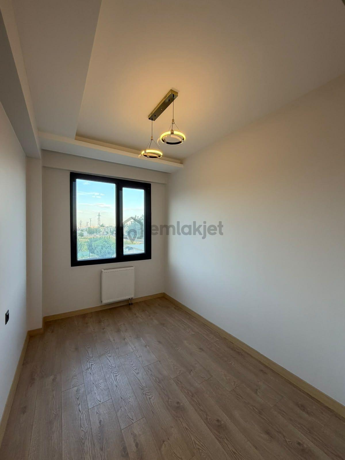 Rota Dan Mastfroş Civarı 3+1 Kiralık Lüks Daire - 8