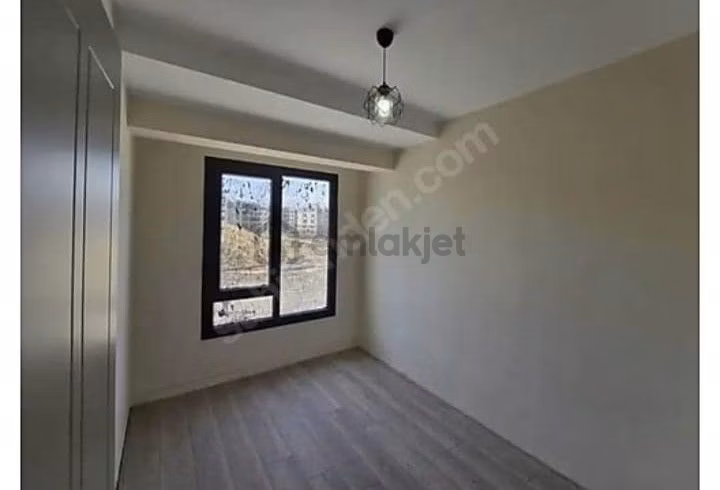 Rota'dan Cezaevi Karşısı 2+1 Acill Satılık Daire - 7
