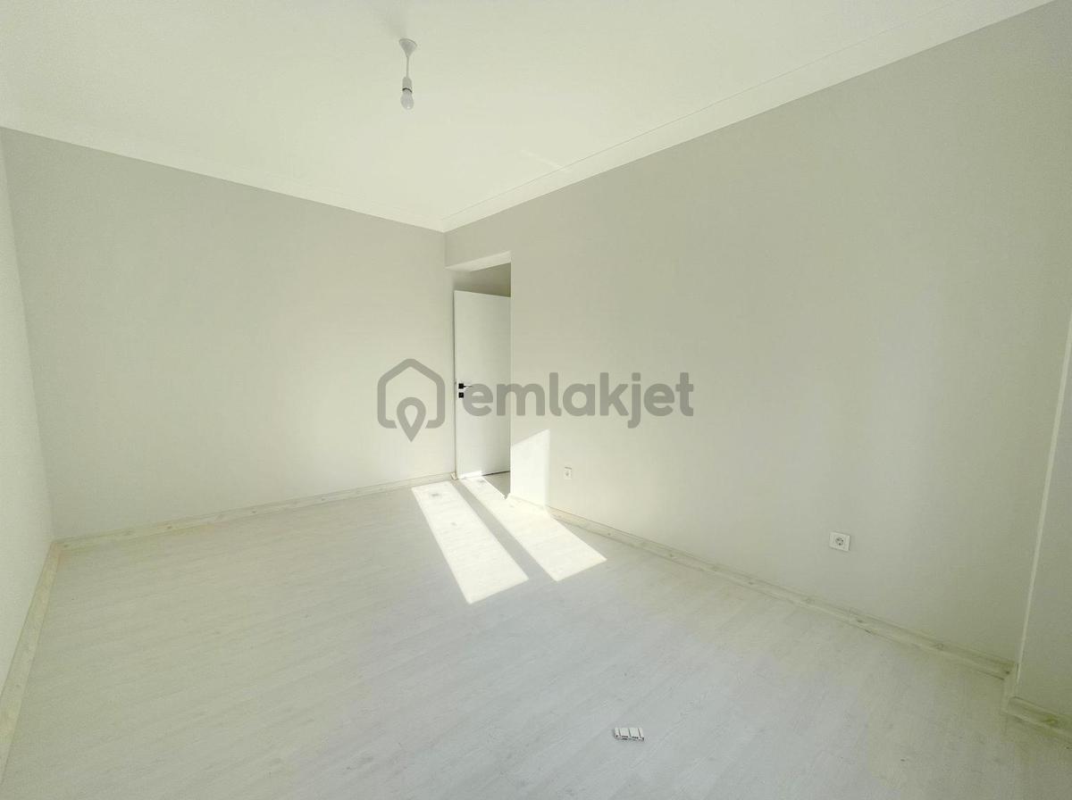 Mertcan'dan Yayalar Metroya 12dk İskanlı Balkonlu 3+1 Ara Kat - 9