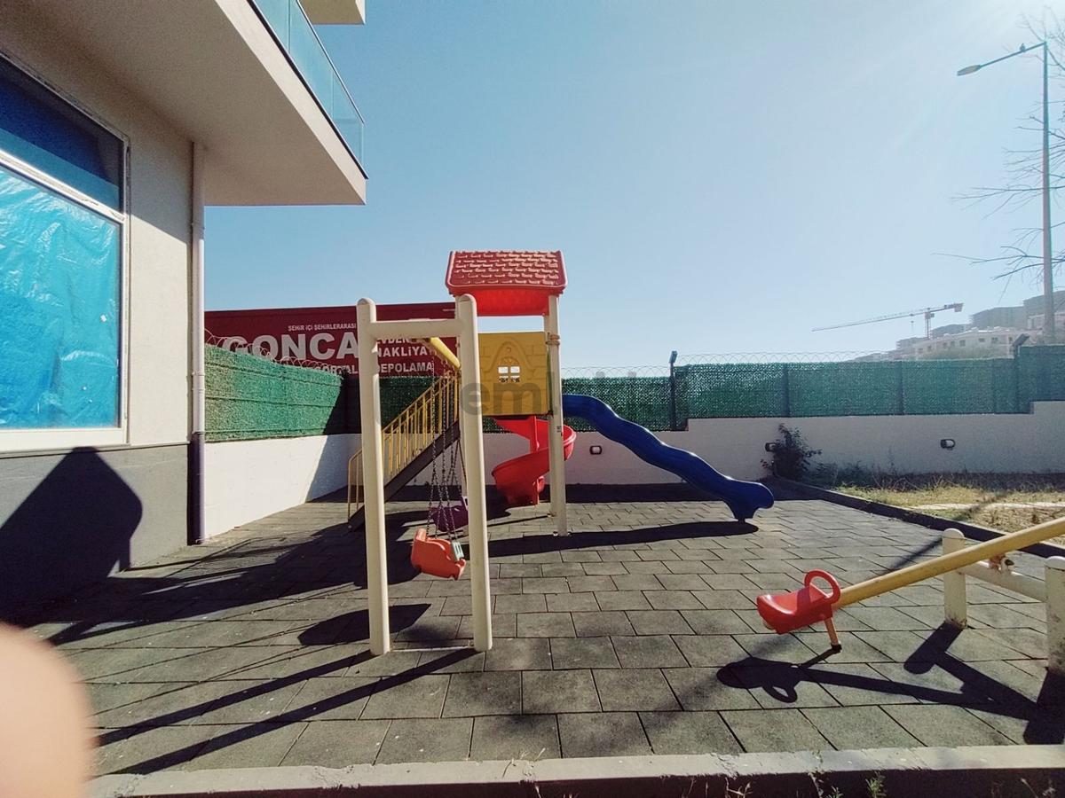Site İçinde Havuz Cepheli 2+1 Geniş Balkonlu Satılık Daire - 4