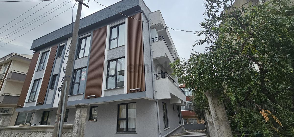 Merkez Kepezde Yeni Binada 1+1 Kiralık Daire - 23