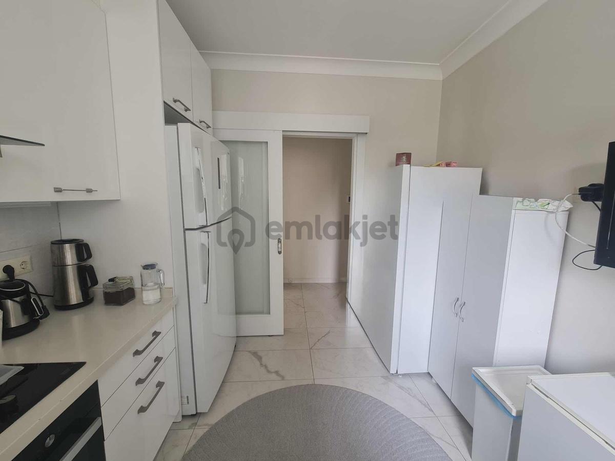 Kozyatağı Bayar Cad. Satılık 3+1 Geniş Daire - 17