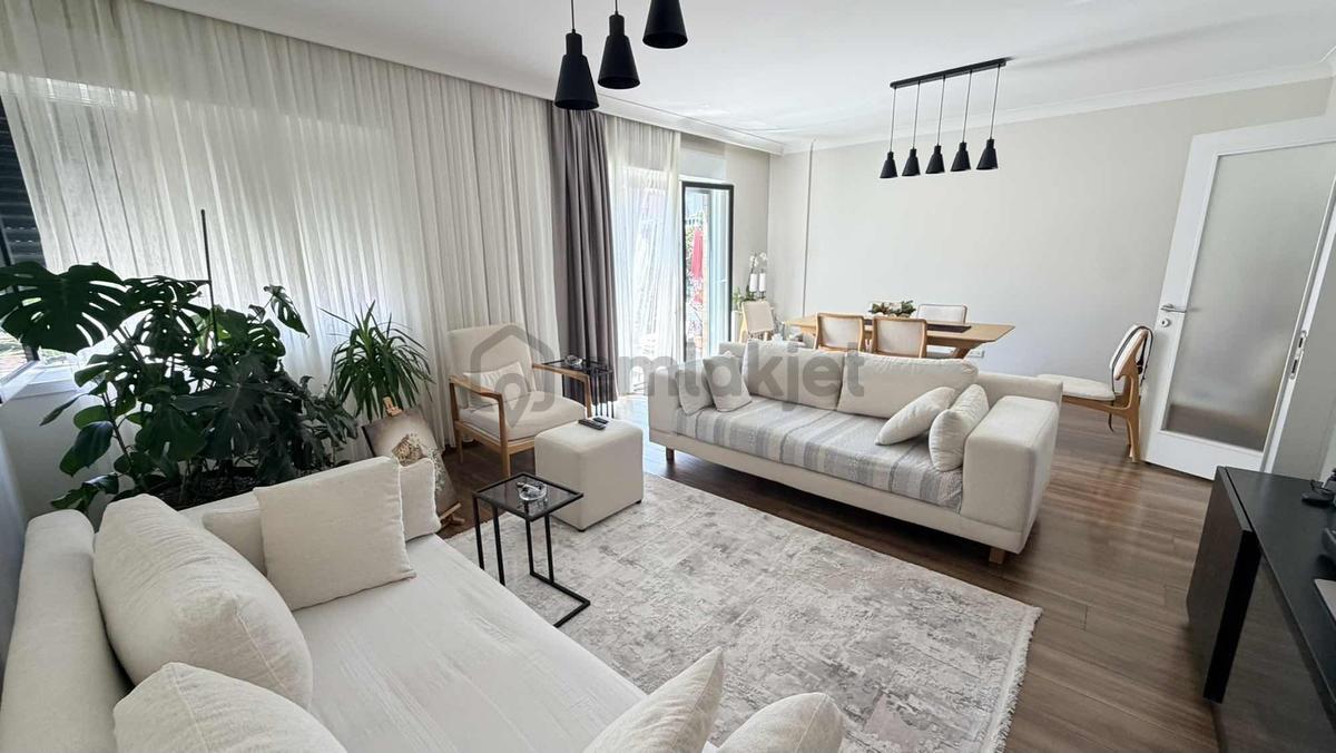 Kozyatağı Bayar Cad. Satılık 3+1 Geniş Daire - 22