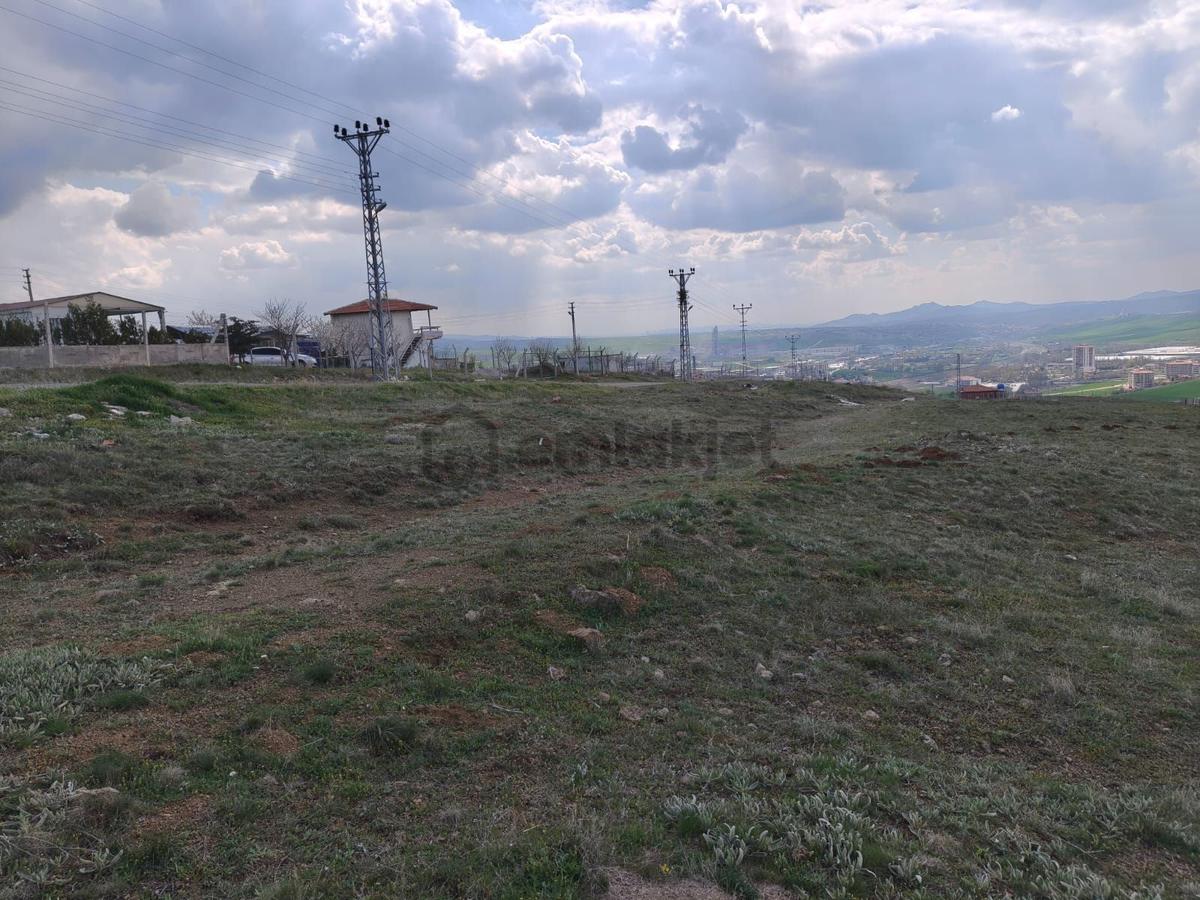 Sahibinden Hasanoğlan Bahçelievler'de 850 M² Villa İmarlı Arsa - 2