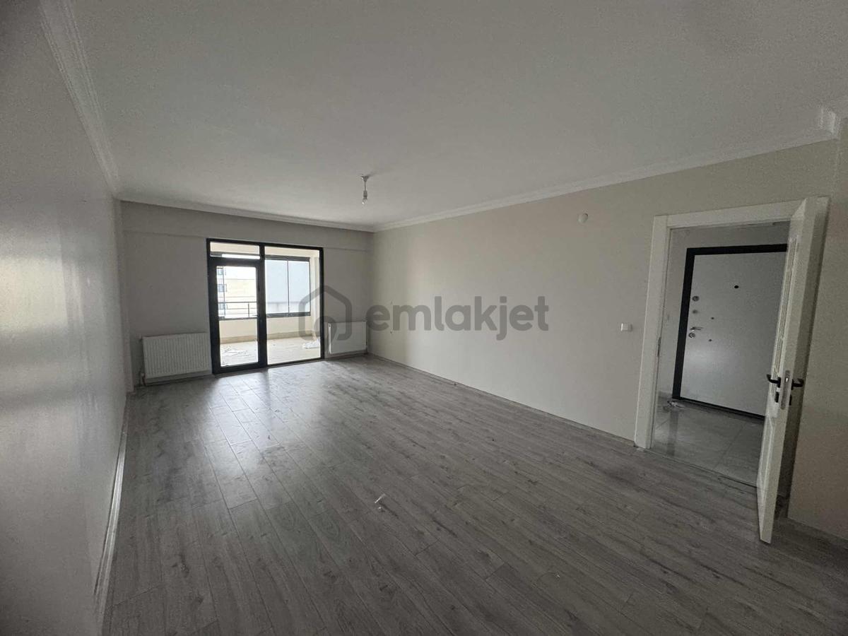 Mustafapaşa Mahallesinde Kiralık Ara Kat Daire - 17