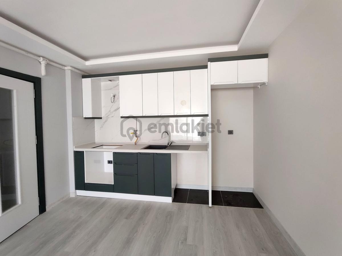 Kuşadasında Merkeze Yakın Sıfır Geniş Daire - 9