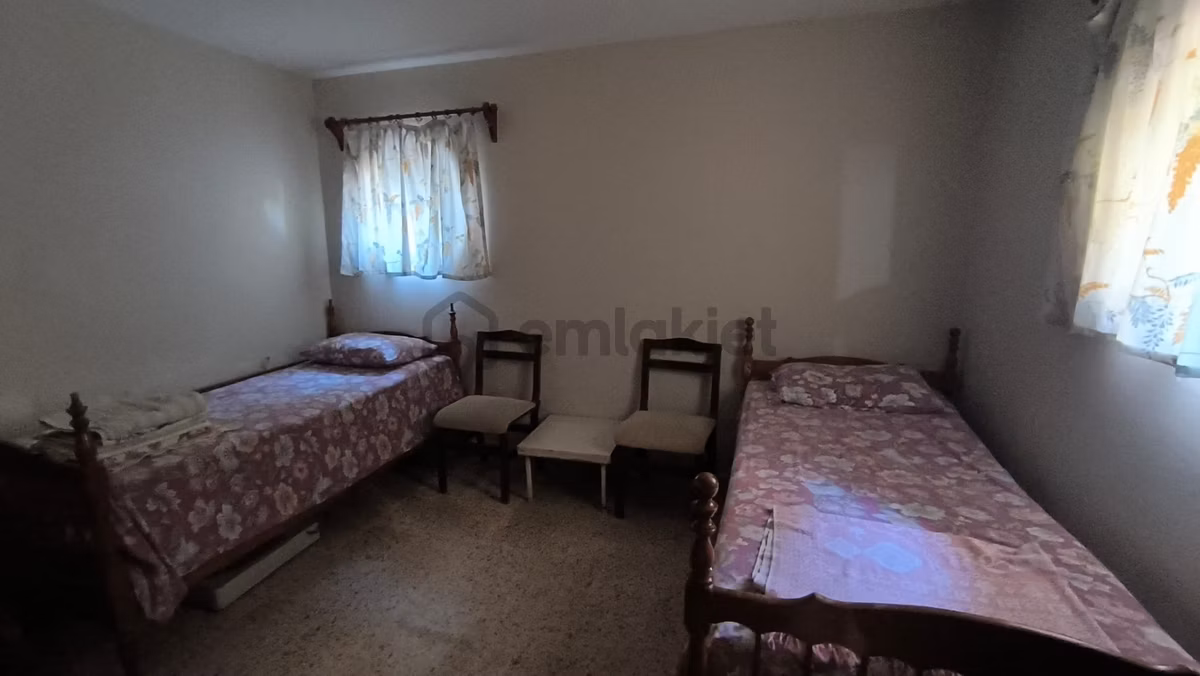 Kadılar Denizinde Eşsiz Konumda Köşe Parsel Tek Villa - 34