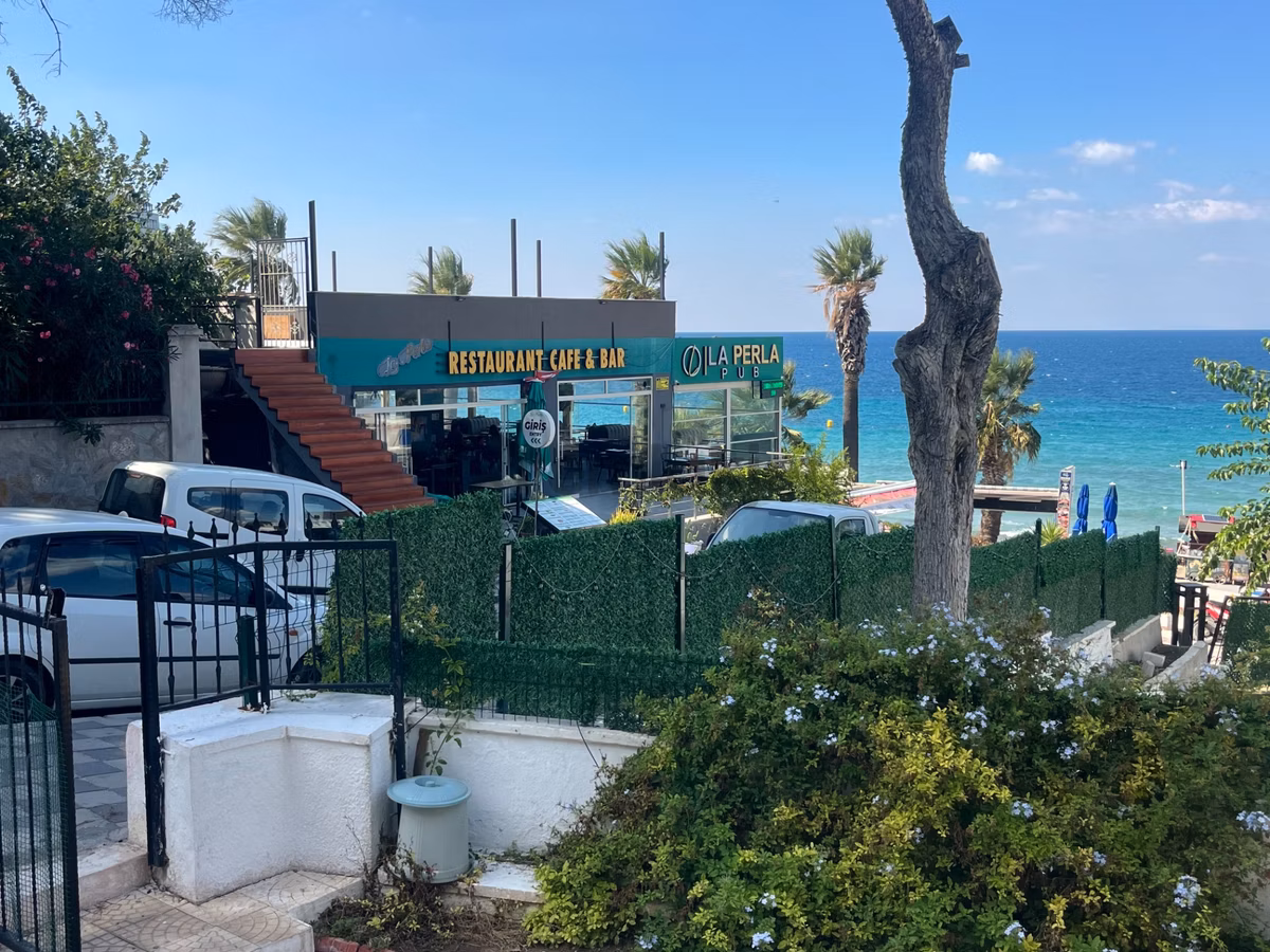 Kadılar Denizinde Eşsiz Konumda Köşe Parsel Tek Villa - 3