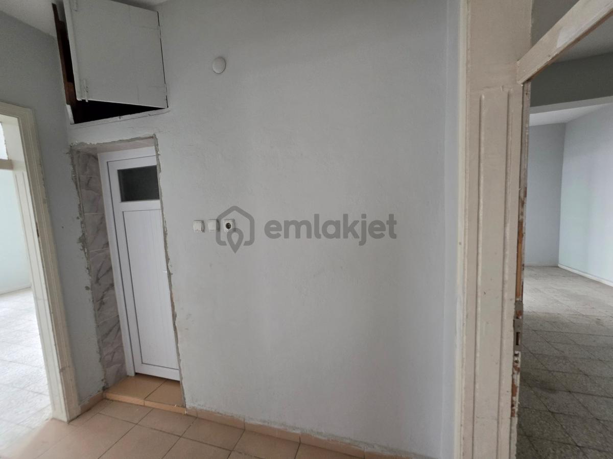 İsmet İnönü Mah. kiralık Giriş Kat 2+1 Daire - 11
