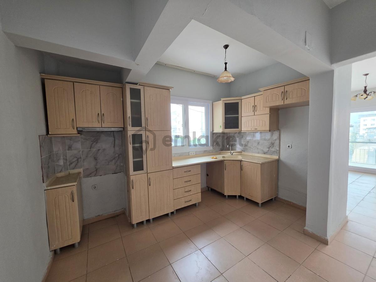 İsmet İnönü Mah. kiralık Giriş Kat 2+1 Daire - 3