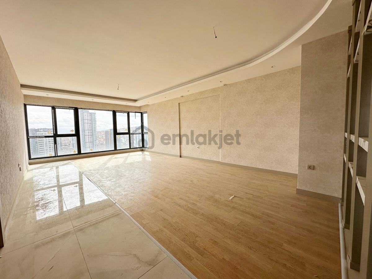 Yozgat Bulvarı'nın En Gözde Sitesinde Lüks 4+1 Satılık Daire - 8