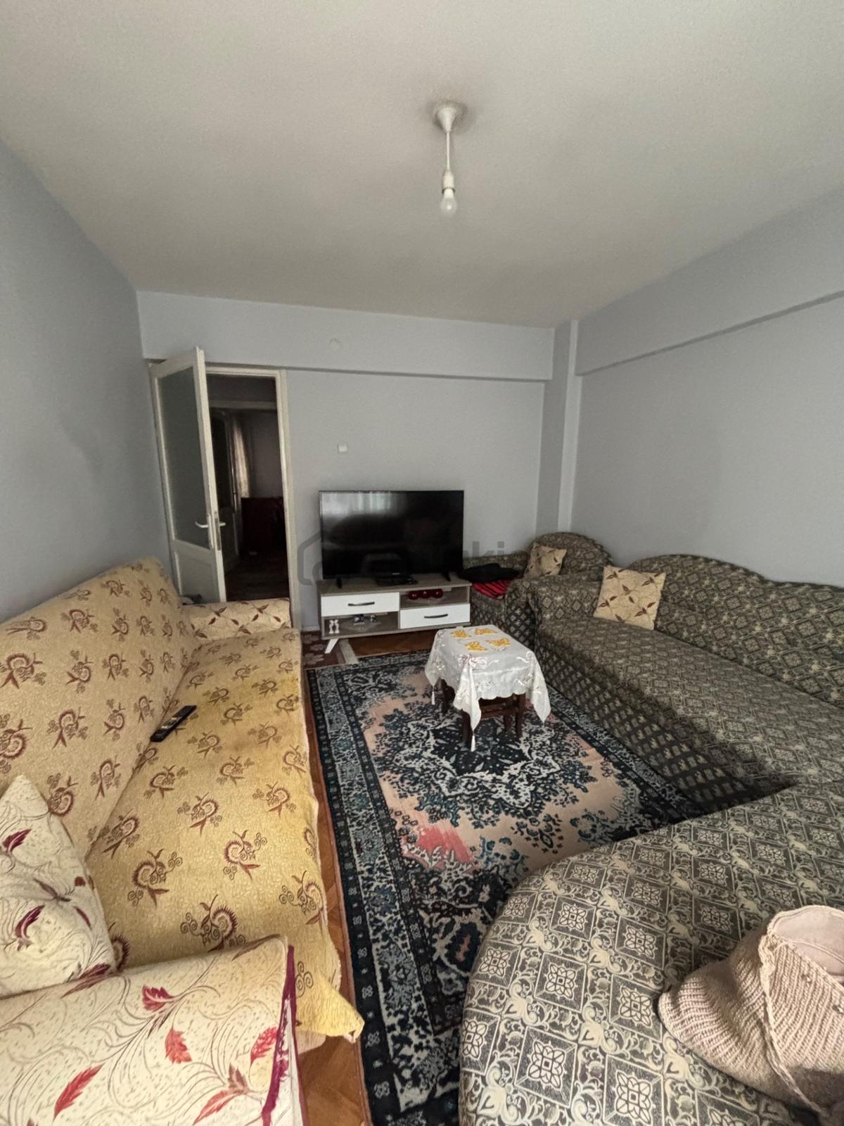 Güneşli Mahallesinde 3+1 Asansörlü Arakat Satılık Daire - 2