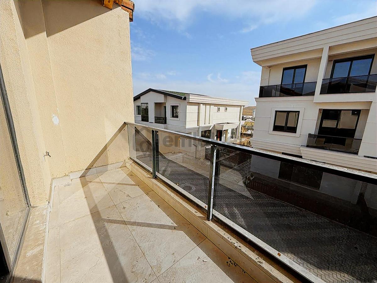 Seyrantepe Silvan Yolu Babylon Loft Sitesinde 2+1 Dubleks Villa - 8