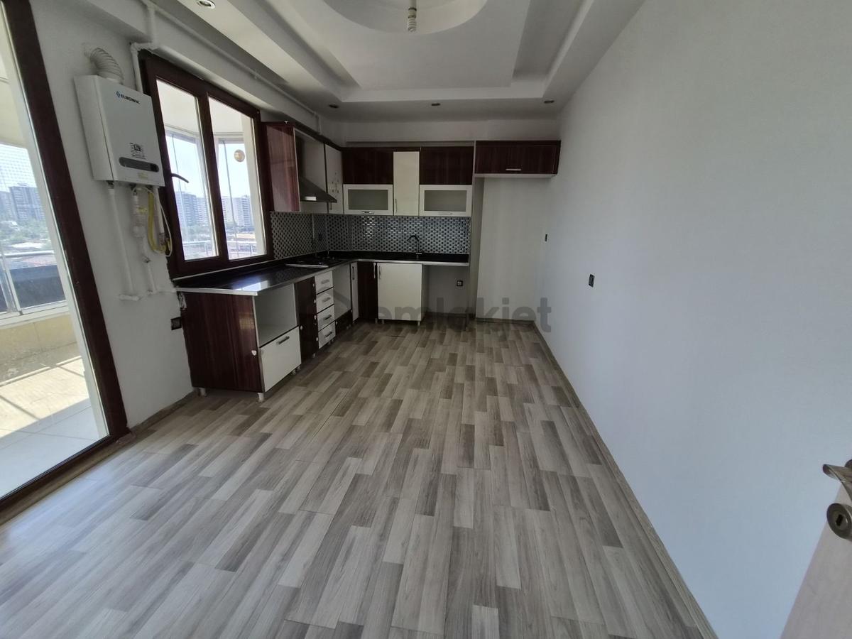 Kayapınar'da Site İçerisinde Ferah 3+1 Kiralık Daire - 11