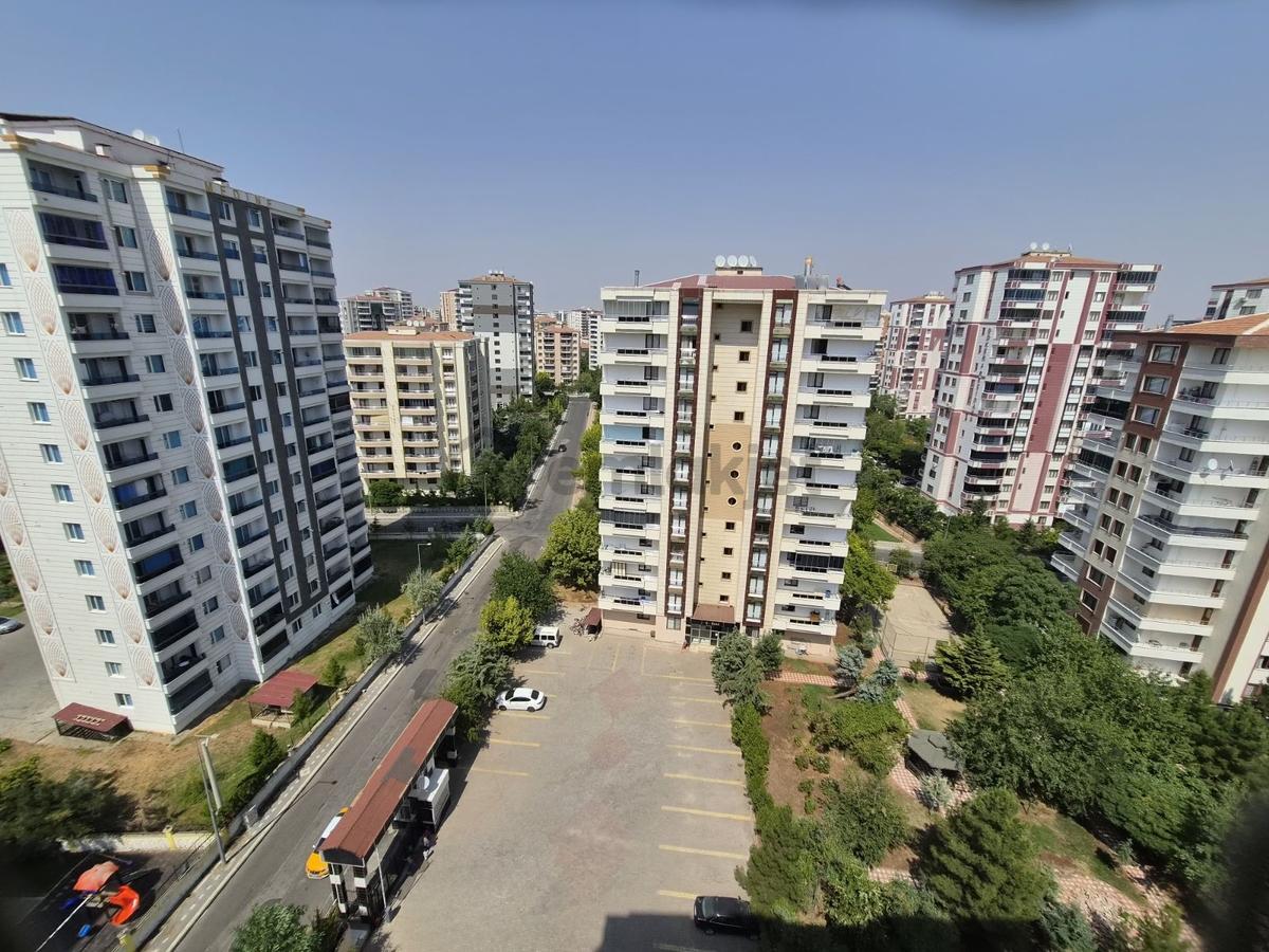 Kayapınar'da Site İçerisinde Ferah 3+1 Kiralık Daire - 13