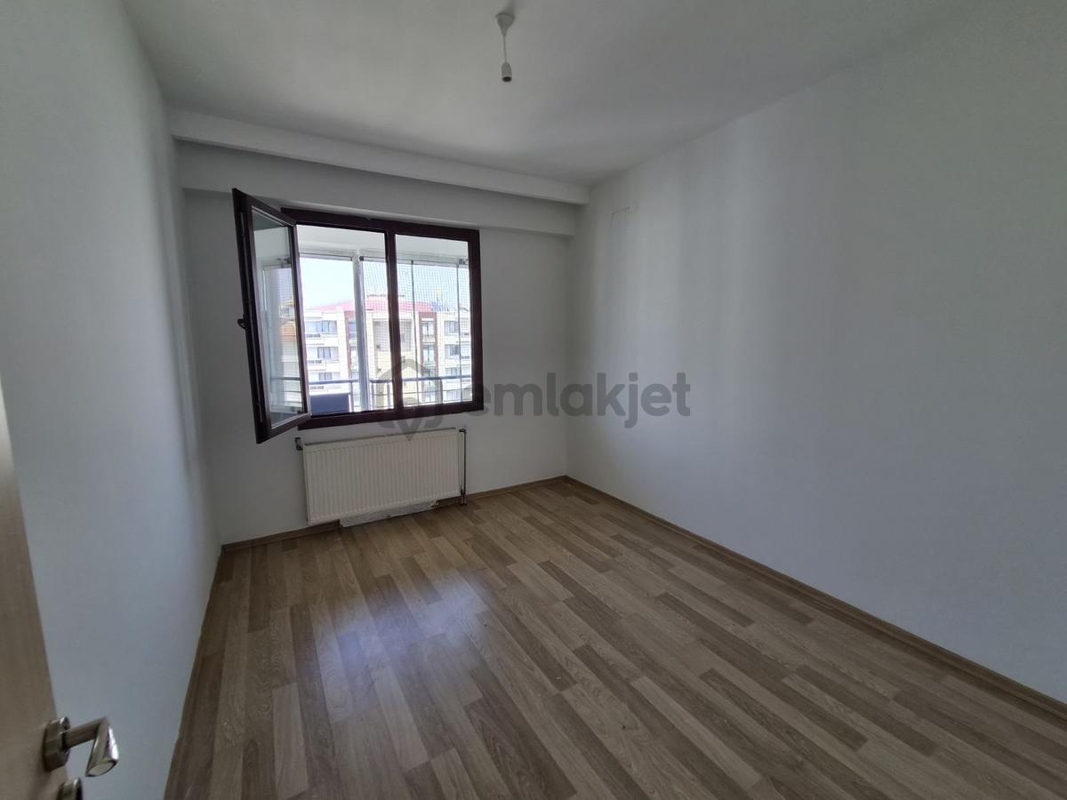 Kayapınar'da Site İçerisinde Ferah 3+1 Kiralık Daire - 25