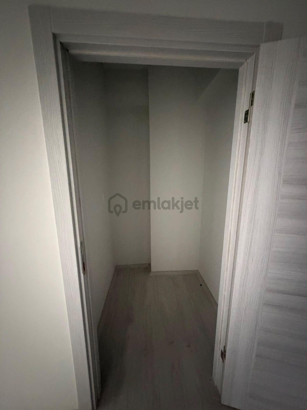 Niksar Prestij Grup Emlaktan 2+0 Satılık Daire - 8