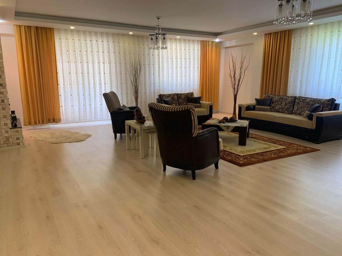 Kent Ormanı Arkasında, Villa Media Sitesinde 7+1 Tripleks Villa - 28