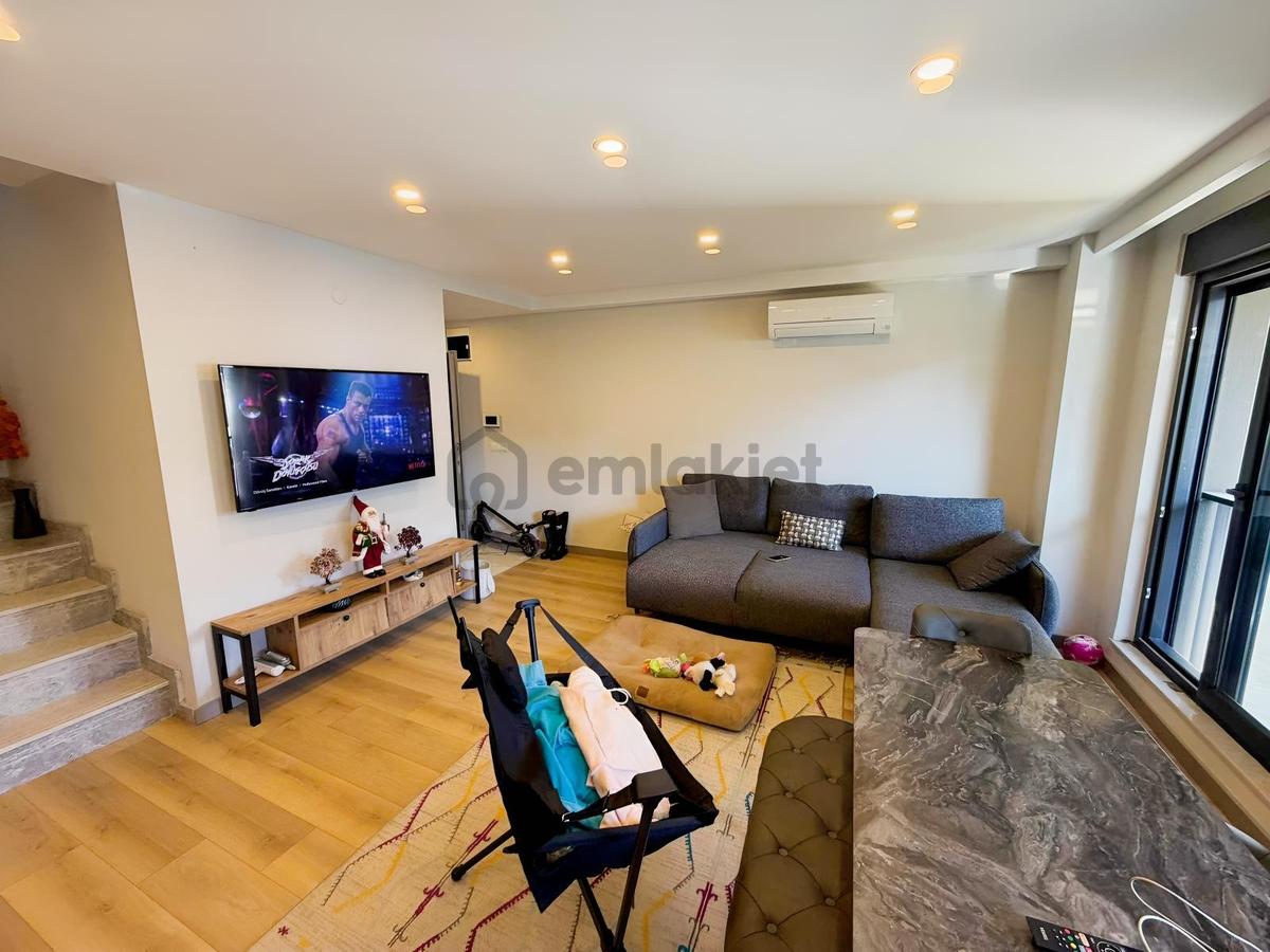 Güzelobada Havuzlu Denize Yakın Modern 2+1 Dubleks - 8