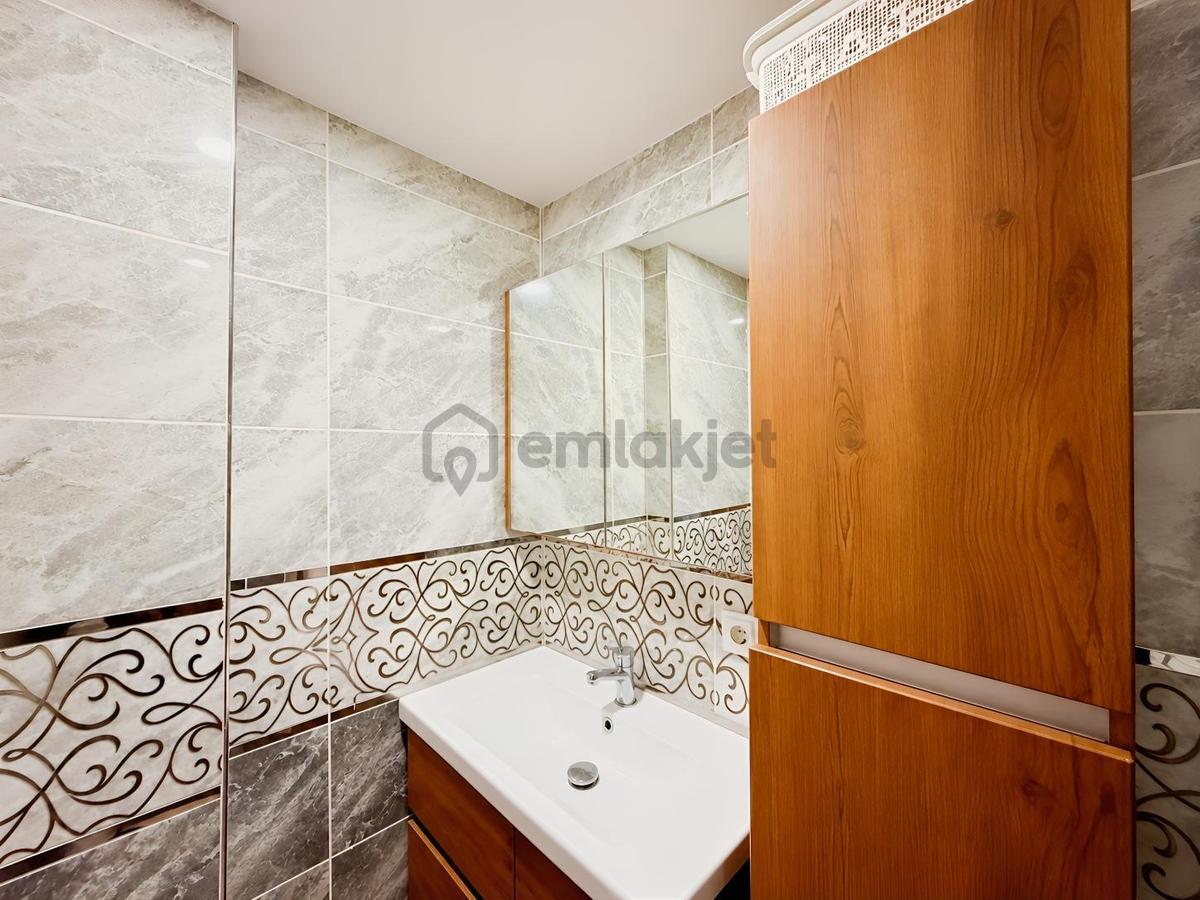 Eyüpsultanda Asansörlü, E.banyolu 3+2 Kullanışlı Dubleks Daire ! - 22