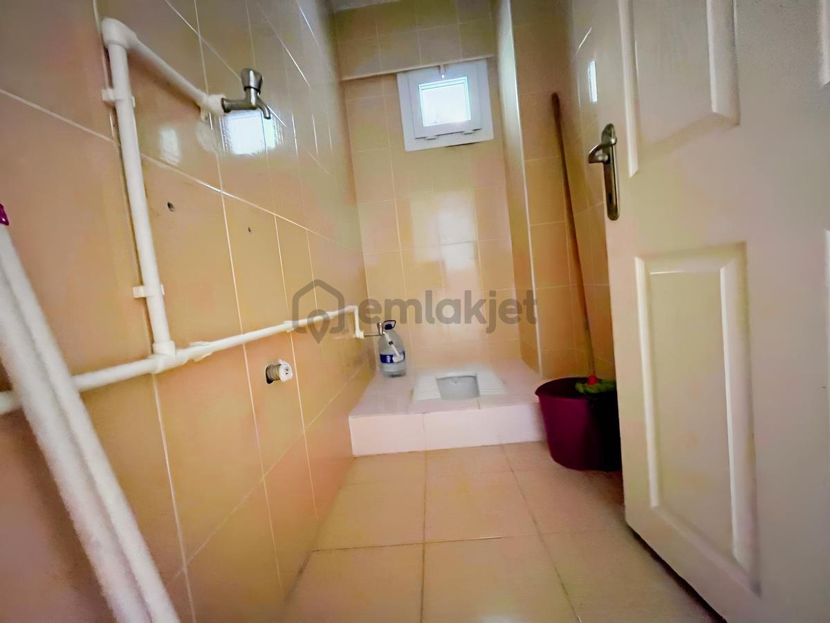 Çakmak Mahallesinde 2+1 Düz Giriş Asansörlü Arakat Daire - 17